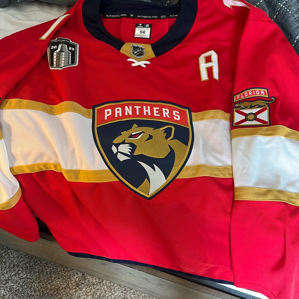 tkachuk jersey